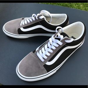 Men’s Vans Canvas Skate Shoes Sneakers- Size 10
